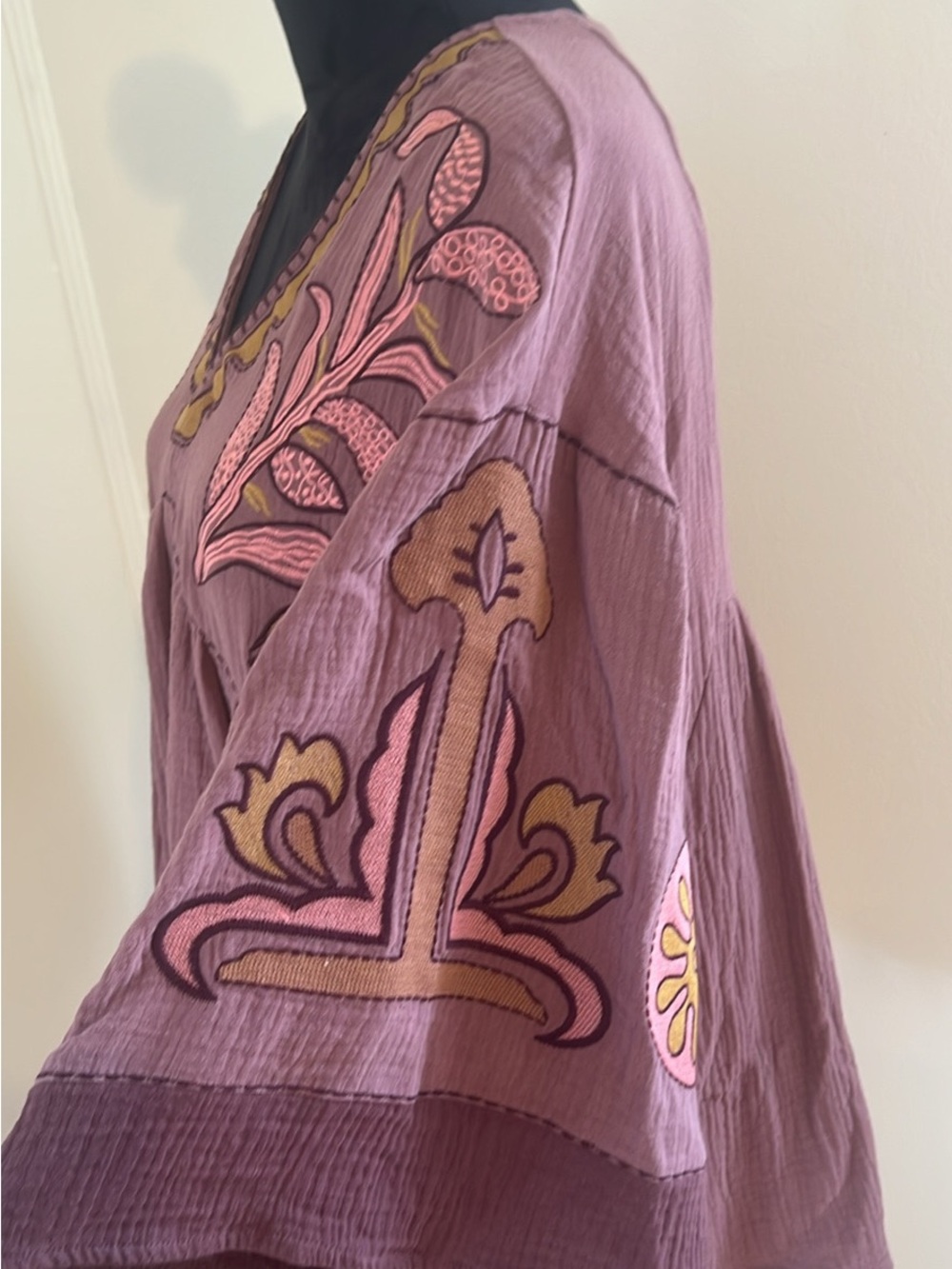 easel Mauve Pink Embroidered V-Neck Peasant Tunic - Picture 3 of 5